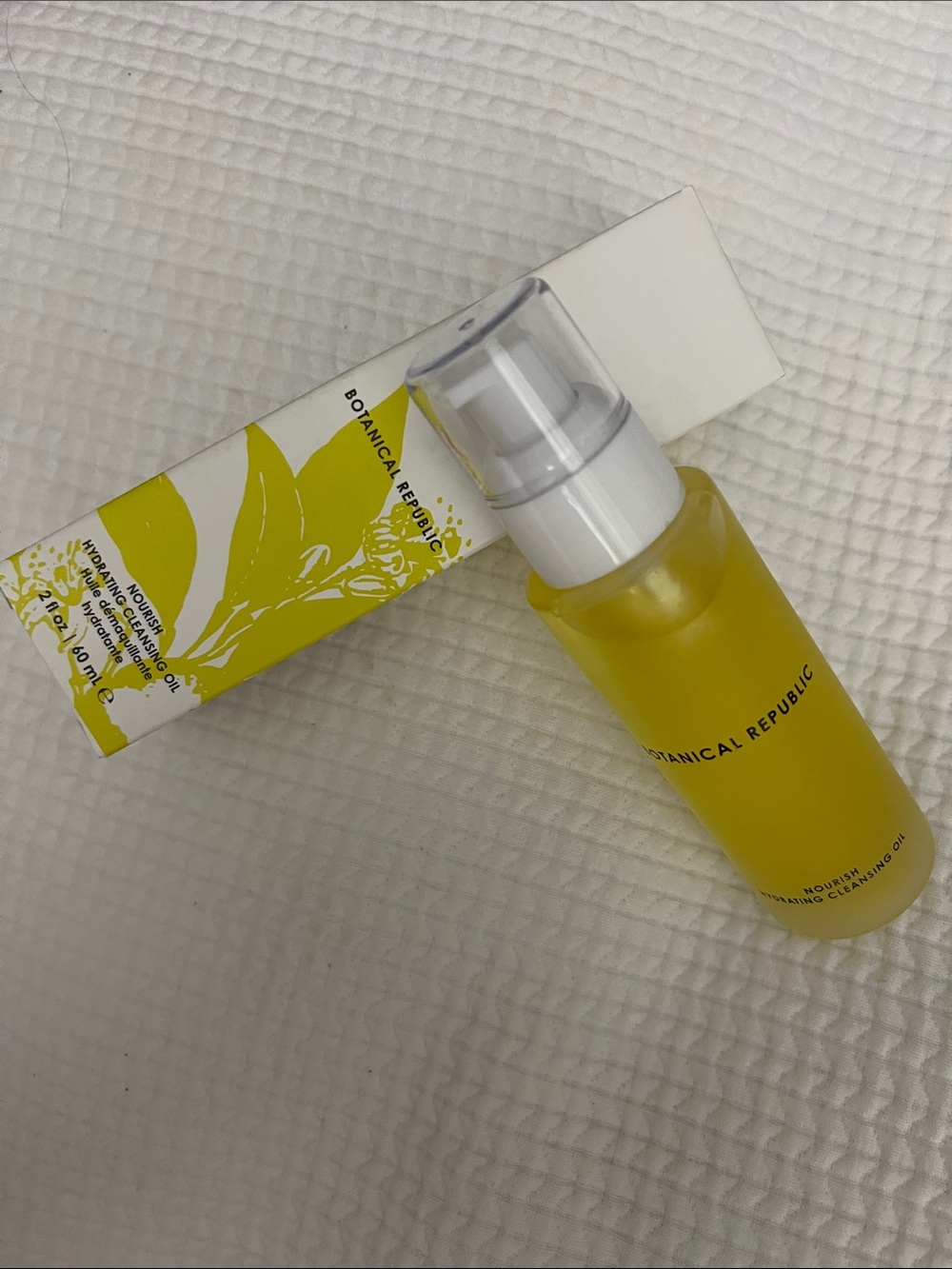 Botanical Republic Nourish Hydrating Cleansing Oil — Yellow, 60ml